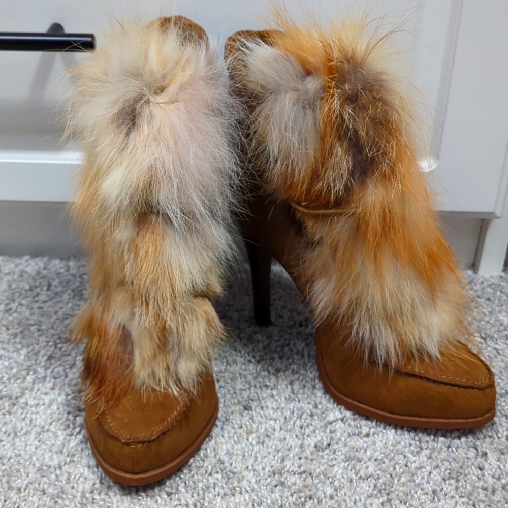 Brand New! Boots with the Fox Fur!